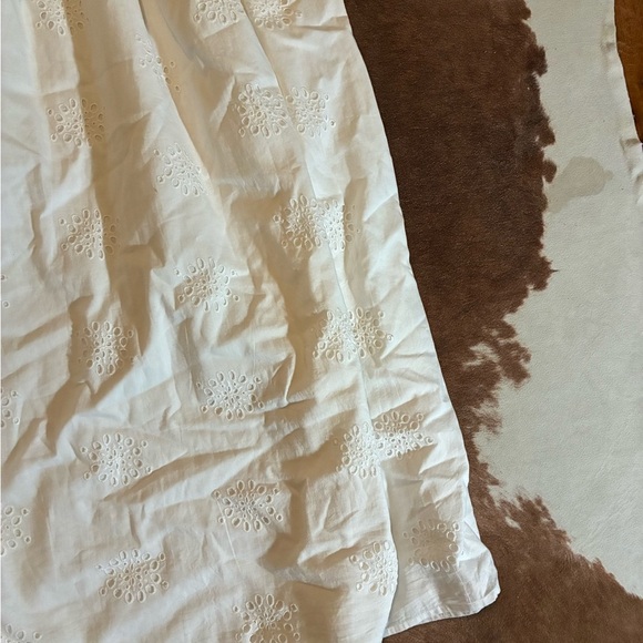 Forever That Girl White eyelet Anthropoligie skirt 
size medium - Picture 5 of 9